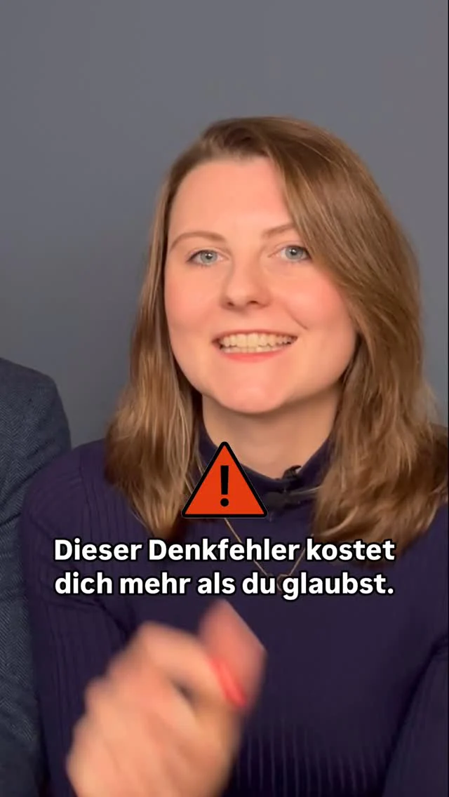 ❌ Dieser Denkfehler kann richtig teuer werden...
Viele fragen sich: Soll ich wirklich Geld für eine professionelle Planung ausgeben?
Aber mal ehrlich – die wichtigere Frage ist: Was kostet es Dich, wenn Du es NICHT tust?
Ohne durchdachte Planung entstehen schnell teure Fehlkäufe, Stress mit Handwerkern oder Entscheidungen aus Unsicherheit. Häufig sehen die Ergebnisse dann auch so aus!
Mit einem visuellen, klaren Plan vermeidest DU genau das – und sparst am Ende nicht nur Nerven, sondern oft sogar Geld. 💡
Wir unterstützen Dich gern bei der Planung! Schreib uns einfach eine DM oder frag Dein Projekt direkt über unsere Website an. ✨
💬 Bist DU Team „Profiplanung“ oder Team „Ich mach das schon irgendwie“?
Wir freuen uns auf Deinen Kommentar!
Farbfröhliche Grüße
Merle & Kai 🧡💙
#Innenarchitektur #PlanungIstAlles #RenovierenMitKöpfchen