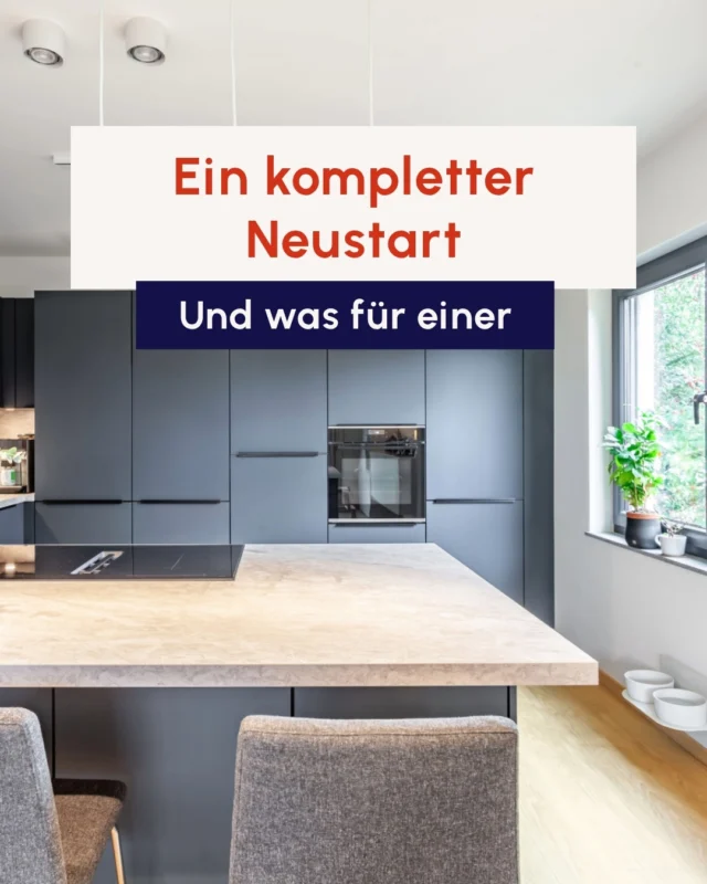 Ein kompletter Neustart – aber mit Geschichte 🏠
Dieses Einfamilienhaus wurde rundum renoviert und neu gedacht. 
Was geblieben ist: die Substanz. 
Was dazugekommen ist: Atmosphäre, Klarheit und ein echtes Zuhausegefühl.
Gemeinsam mit den BauherrInnen haben wir Räume geschaffen, die nicht nur funktionieren, sondern berühren – modern, warm und mit liebevollen Details, die man nicht übersehen kann🙂
Ein Haus, das Vergangenheit mit Zukunft verbindet 🤝
Wie gefällt Dir die Umgestaltung? 👇
Farbfröhliche Grüße
Merle und Kai 🧡💙